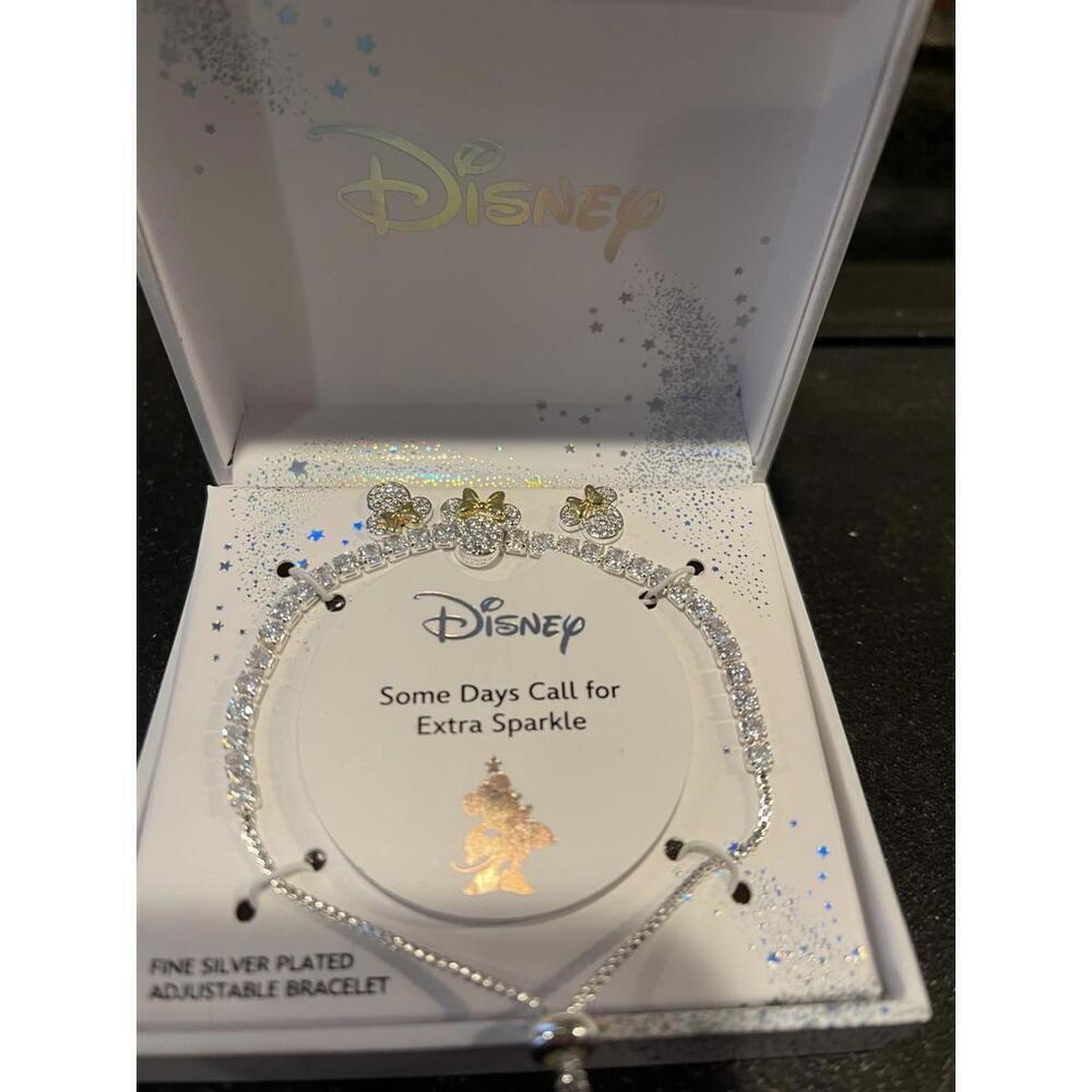 NIB Disney Minnie Mouse Adjustable Bracelet And Earrings Silver
